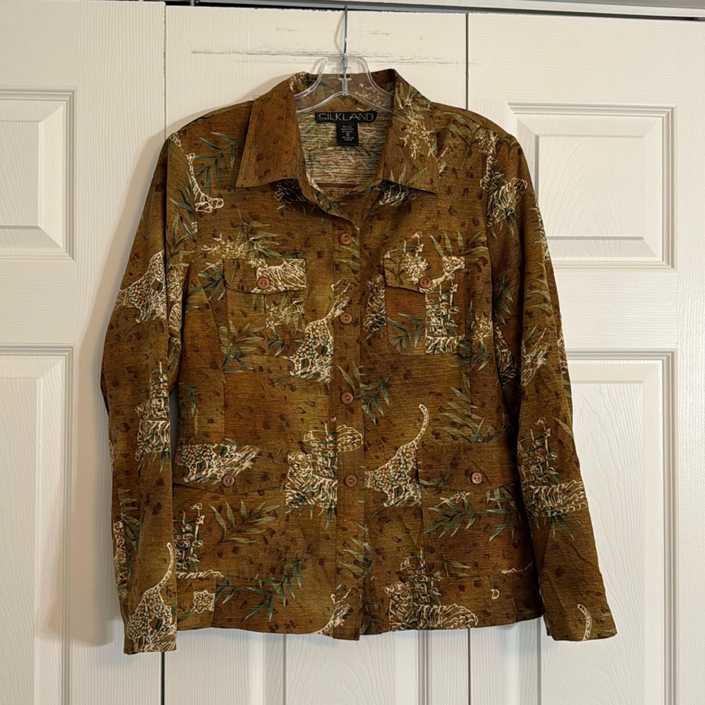 Silkland Animal Print Women M 100% Silk Casual Button Down Shirt Lightweight. G1